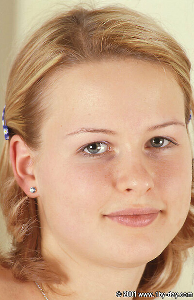 Нина, 25 лет, 2 размер груди