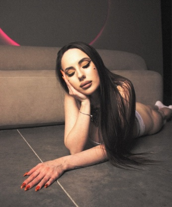 Лара, 21 год, 3 размер груди